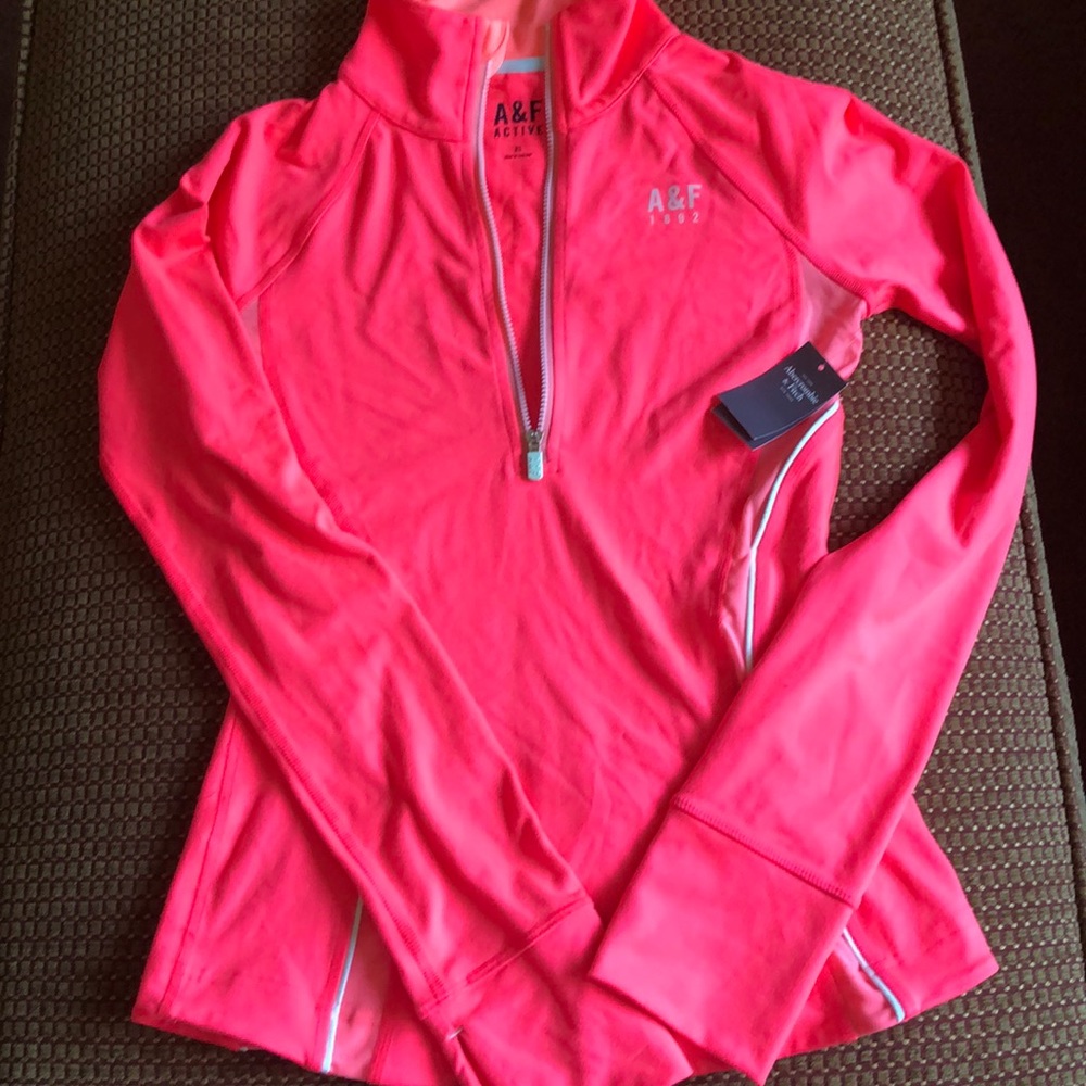 Abercrombie & Fitch Half Zip Top NWT